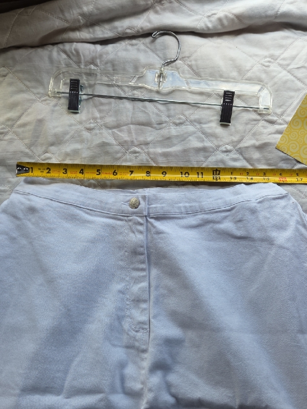 Denim&Co White Cropped Capris with Subtle Pink & Blue Embroidery XL - Picture 7 of 8